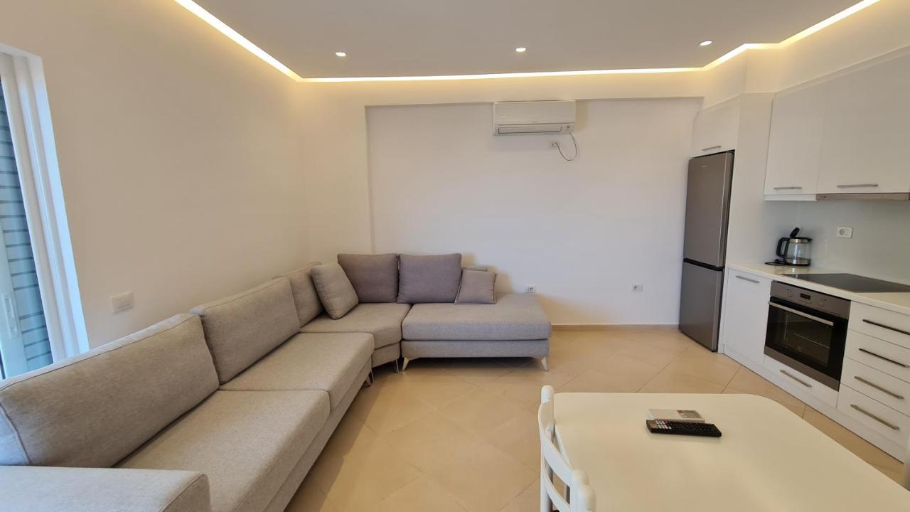 Sea And City View Apartment Саранда Екстер'єр фото