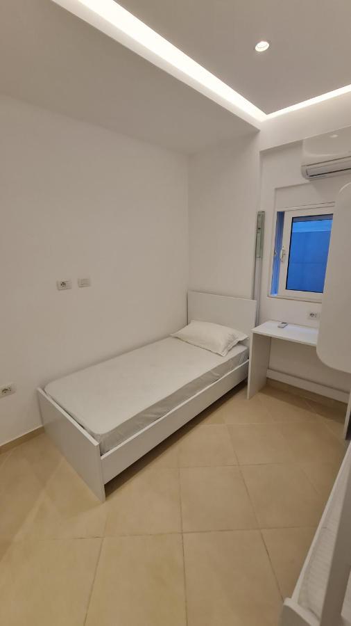 Sea And City View Apartment Саранда Екстер'єр фото
