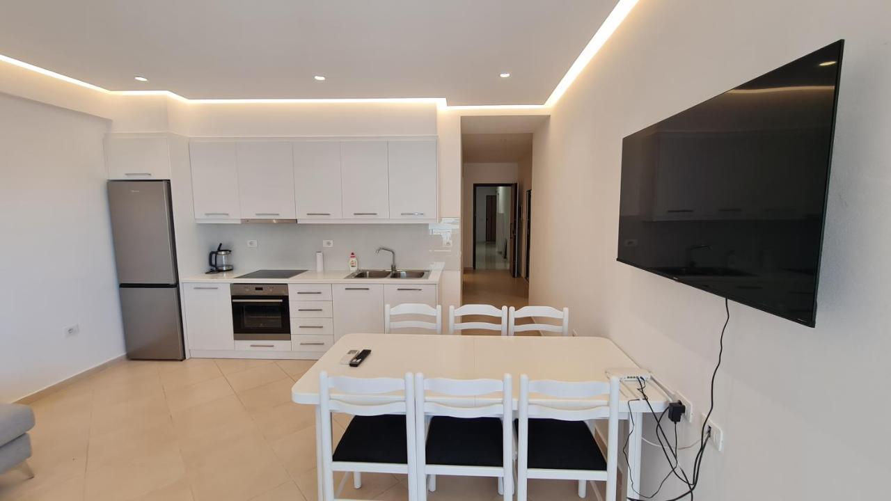 Sea And City View Apartment Саранда Екстер'єр фото