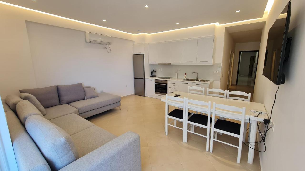 Sea And City View Apartment Саранда Екстер'єр фото